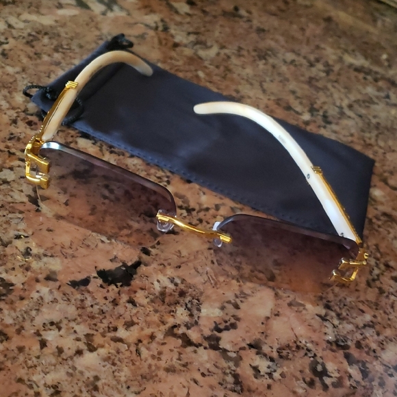 None Accessories - NWT, Beautiful Sunglasses 👓